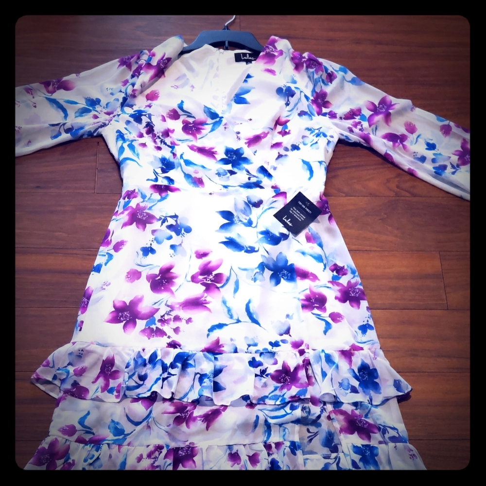 🌺🌸🍦Sweet Sunday Cream and Purple Floral (New)